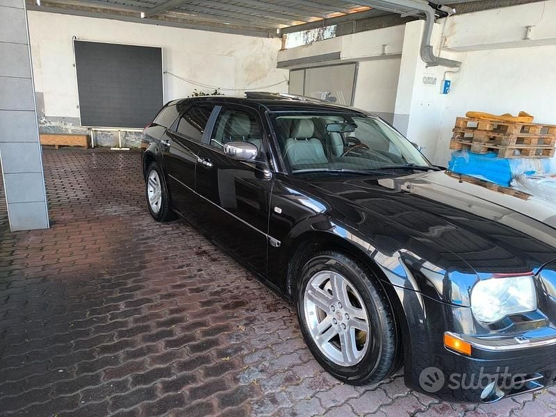 Usata Chrysler 300C 218 CV (160 kW) 2006 Nero Station wagon