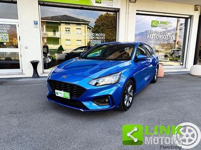 Usata Ford Focus ST 150 CV (110 kW) 2021 Blu Berlina