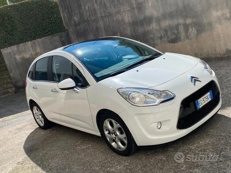 Bianco Usata 2011 Citroën C3 Exclusive Due volumi | 6000 € (Buon prezzo) - Immagine 1/4