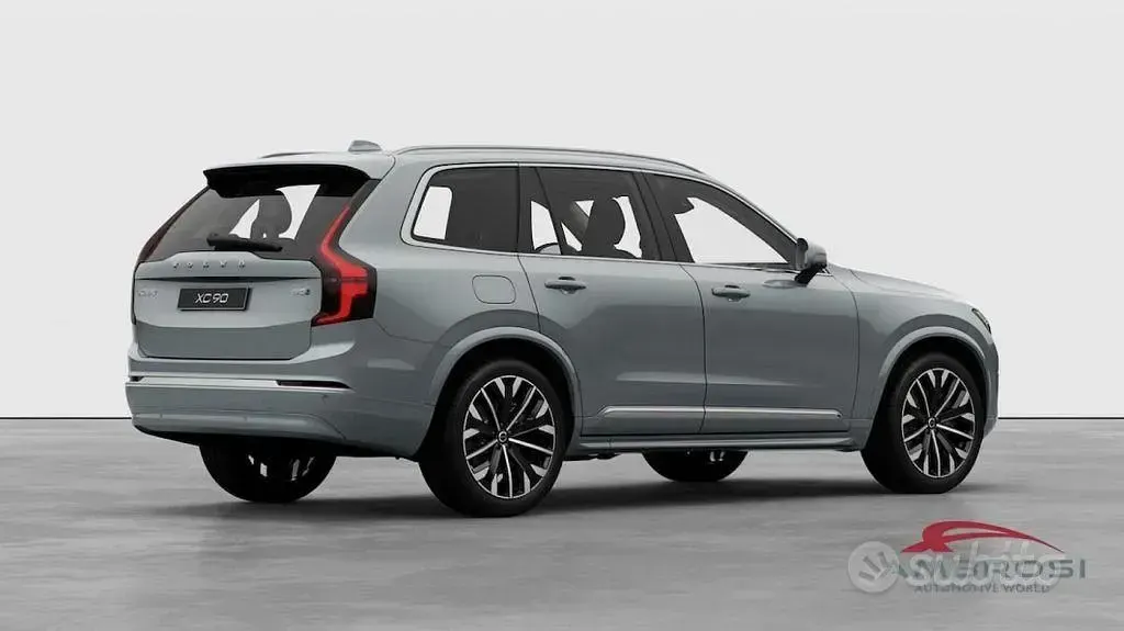 Nuova Volvo XC90 Plus 455 CV (334 kW) 2025 Vapour grey SUV