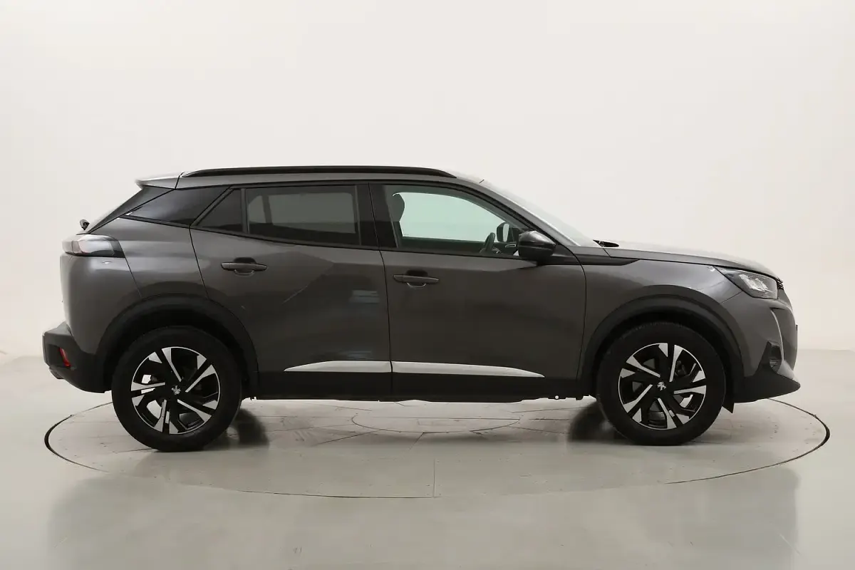 Usata Peugeot 2008 Allure 131 CV (96 kW) 2022 SUV