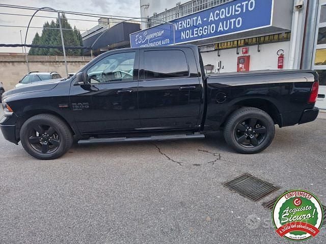 Usata Dodge Ram 401 CV (294 kW) 2021 Antracite Pick-up