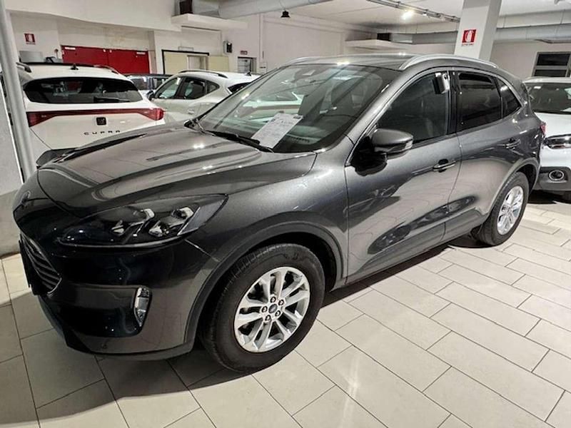 Usata Ford Kuga Titanium 150 CV (110 kW) 2023 Grigio SUV