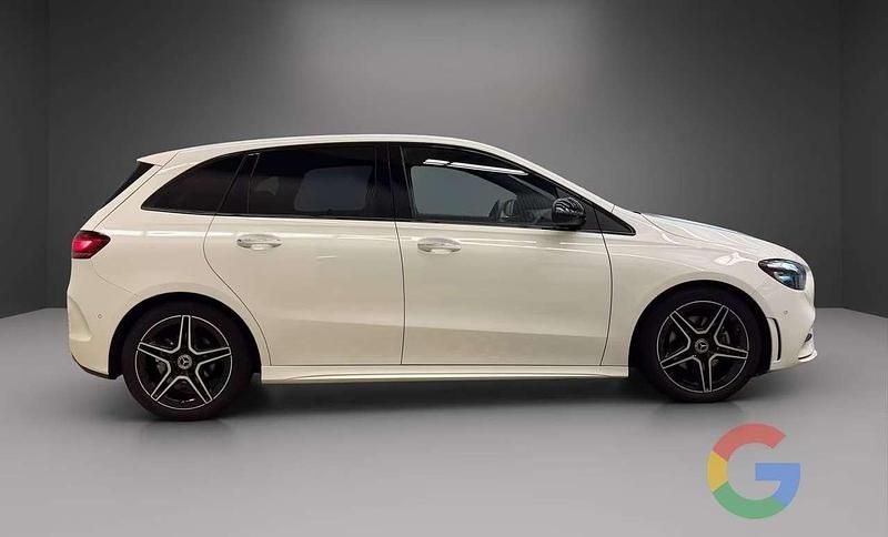 Usata Mercedes B200 AMG Line Premium 150 CV (110 kW) 2024 Bianco Monovolume