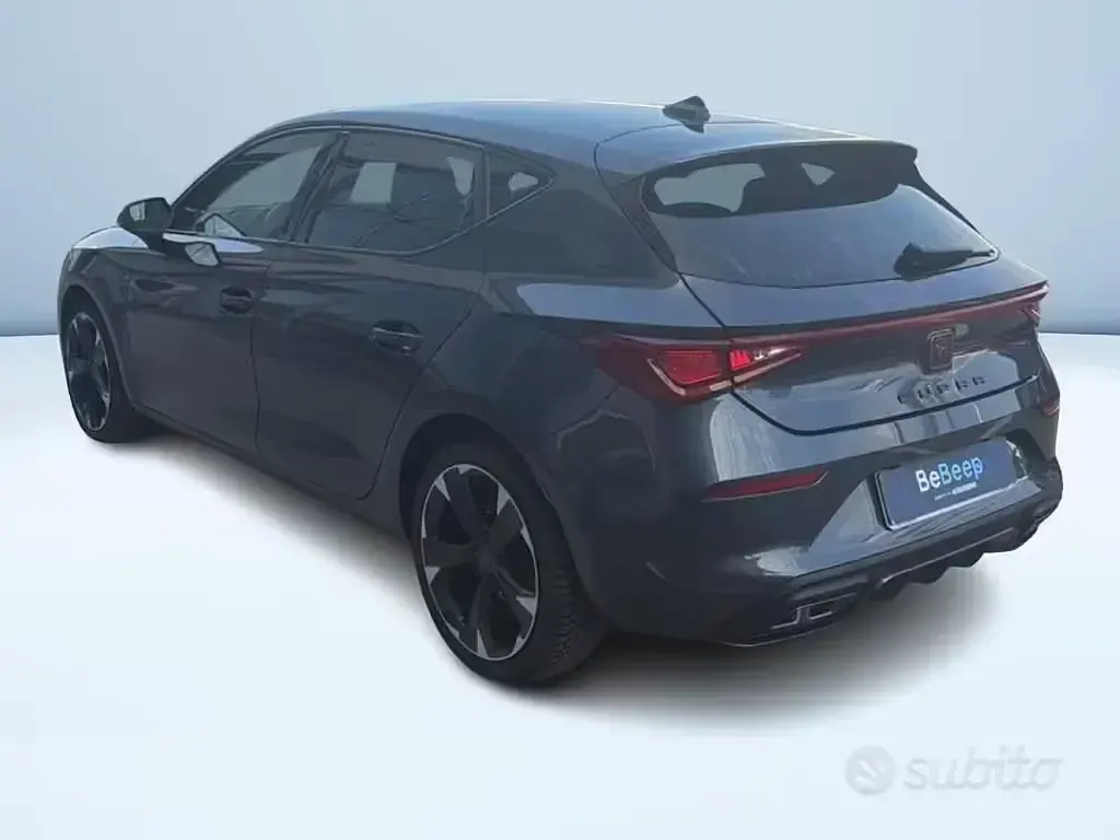 Usata Cupra Leon 150 CV (110 kW) 2024 Grigio Berlina