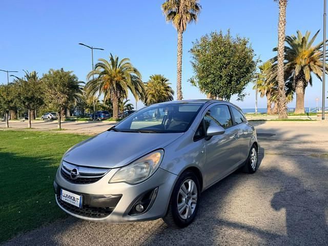Usata Opel Corsa Club 75 CV (55 kW) 2009 Grigio Utilitaria