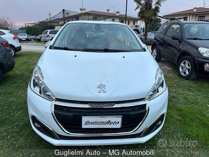 Usata Peugeot 208 Allure 82 CV (60 kW) 2017 Bianco Utilitaria