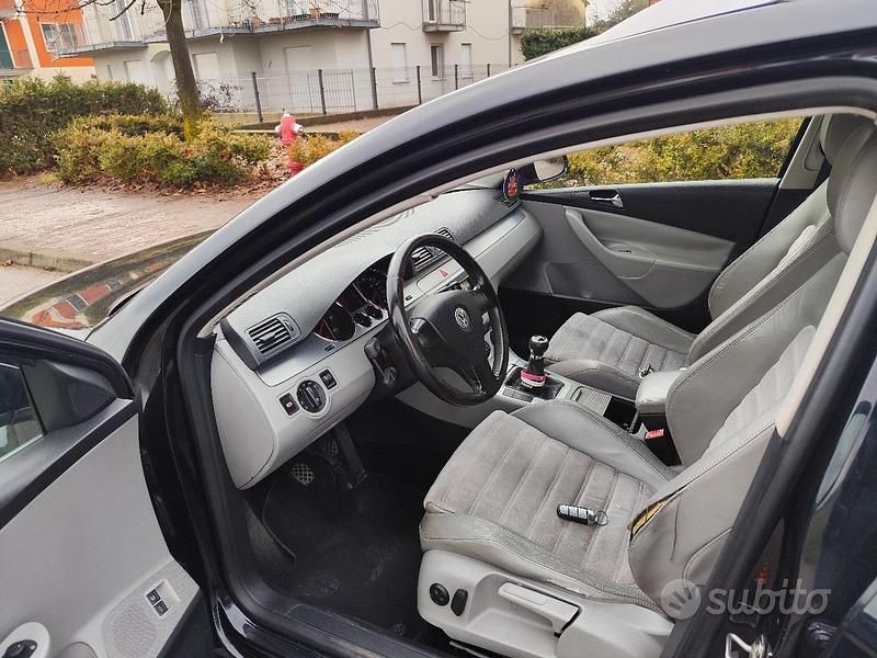 Usata VW Passat 110 CV (80 kW) 2006 Nero Station wagon