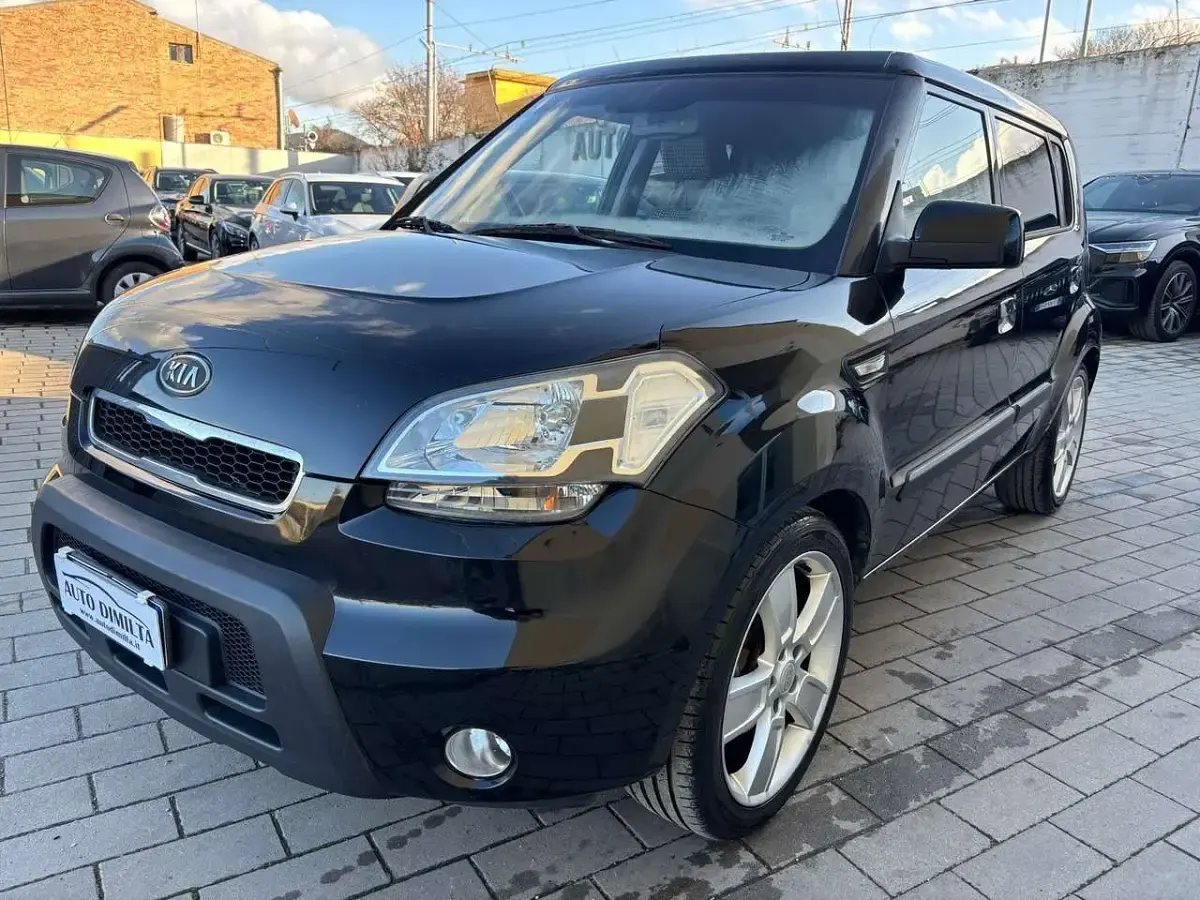 Usata Kia Soul 125 CV (91 kW) 2010 Nero SUV