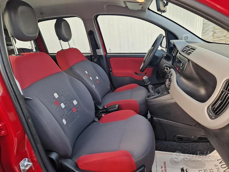 Usata Fiat Panda 70 CV (51 kW) 2013 Rosso Utilitaria
