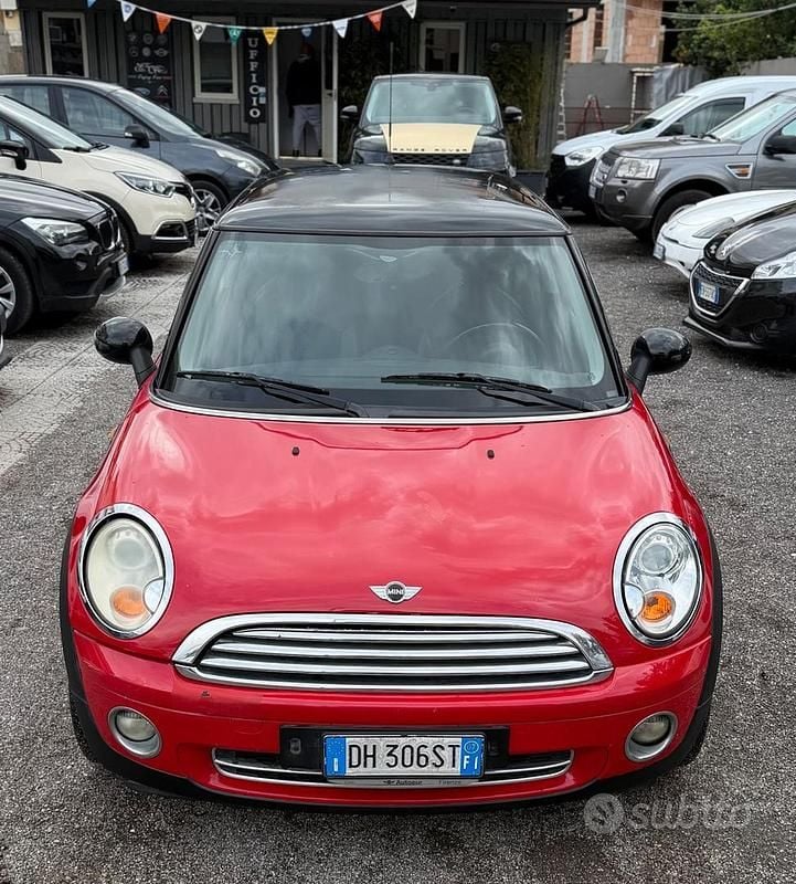 Rosso Usata 2008 Mini Cooper Pepper Due volumi | 1599 € (Super prezzo) - Immagine 1/4