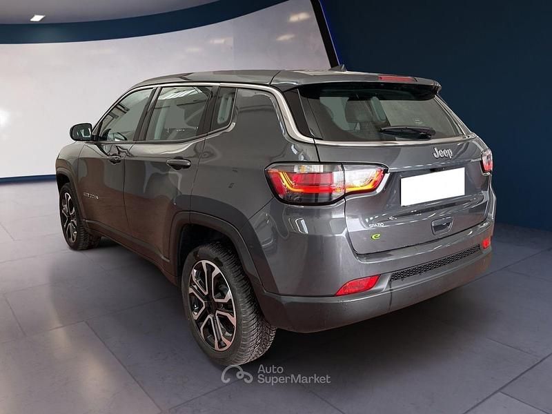 Usata Jeep Compass Altitude 131 CV (96 kW) 2024 Grigio SUV