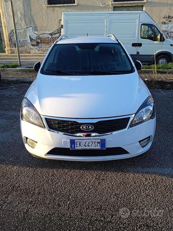 Usata Kia Ceed 115 CV (84 kW) 2011 Bianco Utilitaria