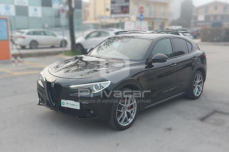 Usata Alfa Romeo Stelvio Executive 190 CV (139 kW) 2019 Nero SUV