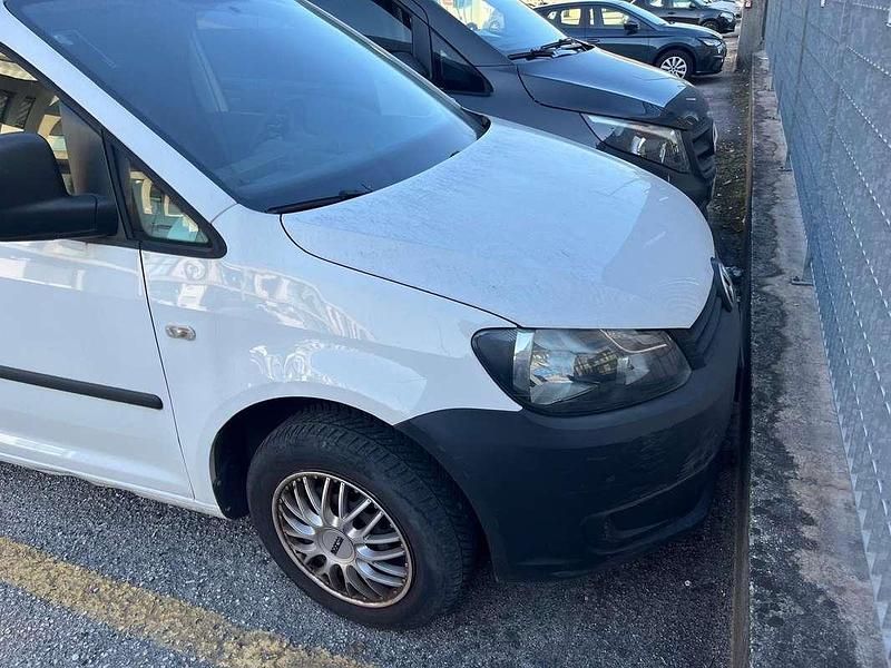 Begagnad VW Caddy 109 HK (80 kW) 2012 Vit Minibuss