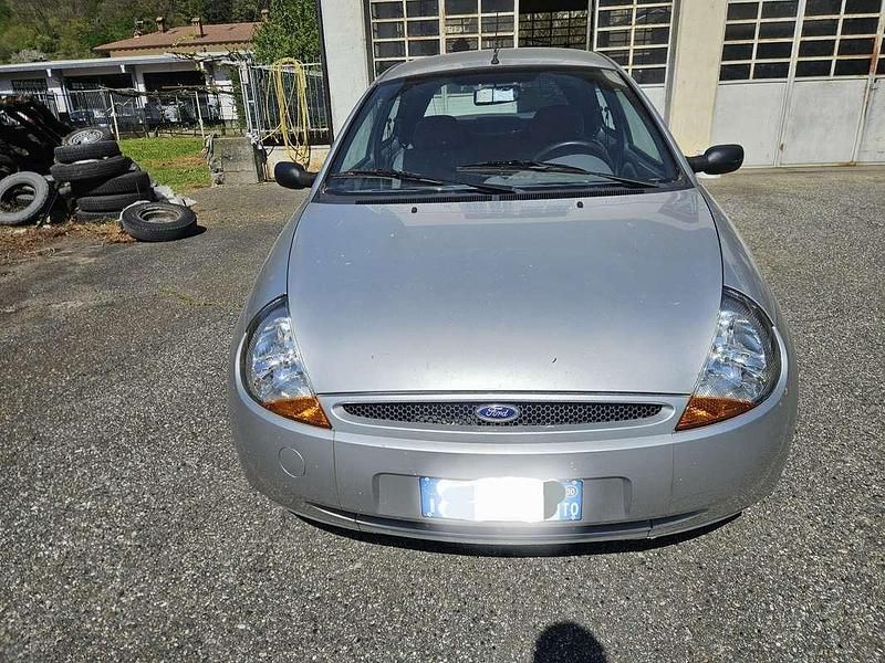 Usata Ford Ka 60 CV (44 kW) 2000 Grigio Utilitaria