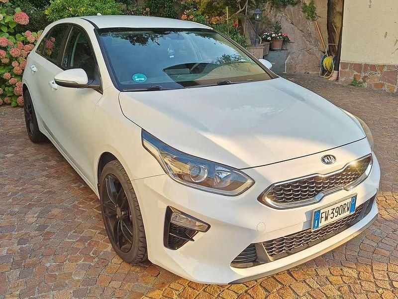 Usata Kia Ceed 116 CV (85 kW) 2019 Bianco Utilitaria