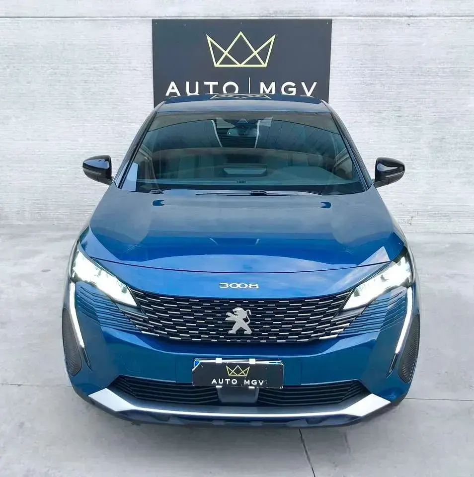 Käytetty Peugeot 3008 Allure 131 HP (96 kW) 2023 Sininen Katumaasturi