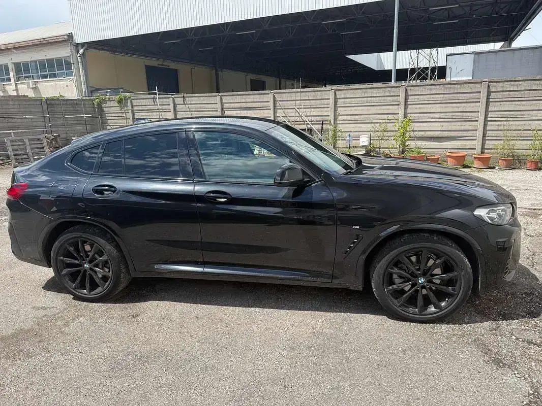 Usata BMW X4 M Sport 190 CV (139 kW) 2023 Nero SUV