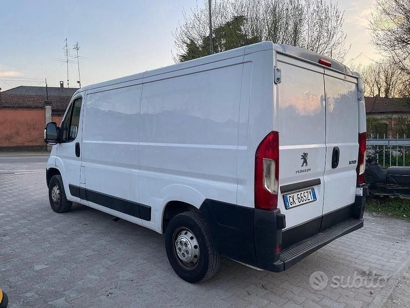 Usata Peugeot Boxer S 120 CV (88 kW) 2022 Bianco pastello Furgone