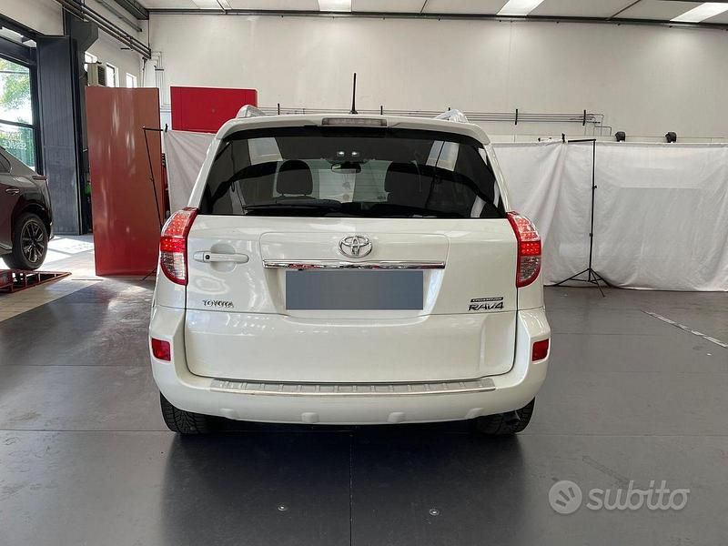 Usata Toyota RAV4 Style 150 CV (110 kW) 2013 Bianco SUV