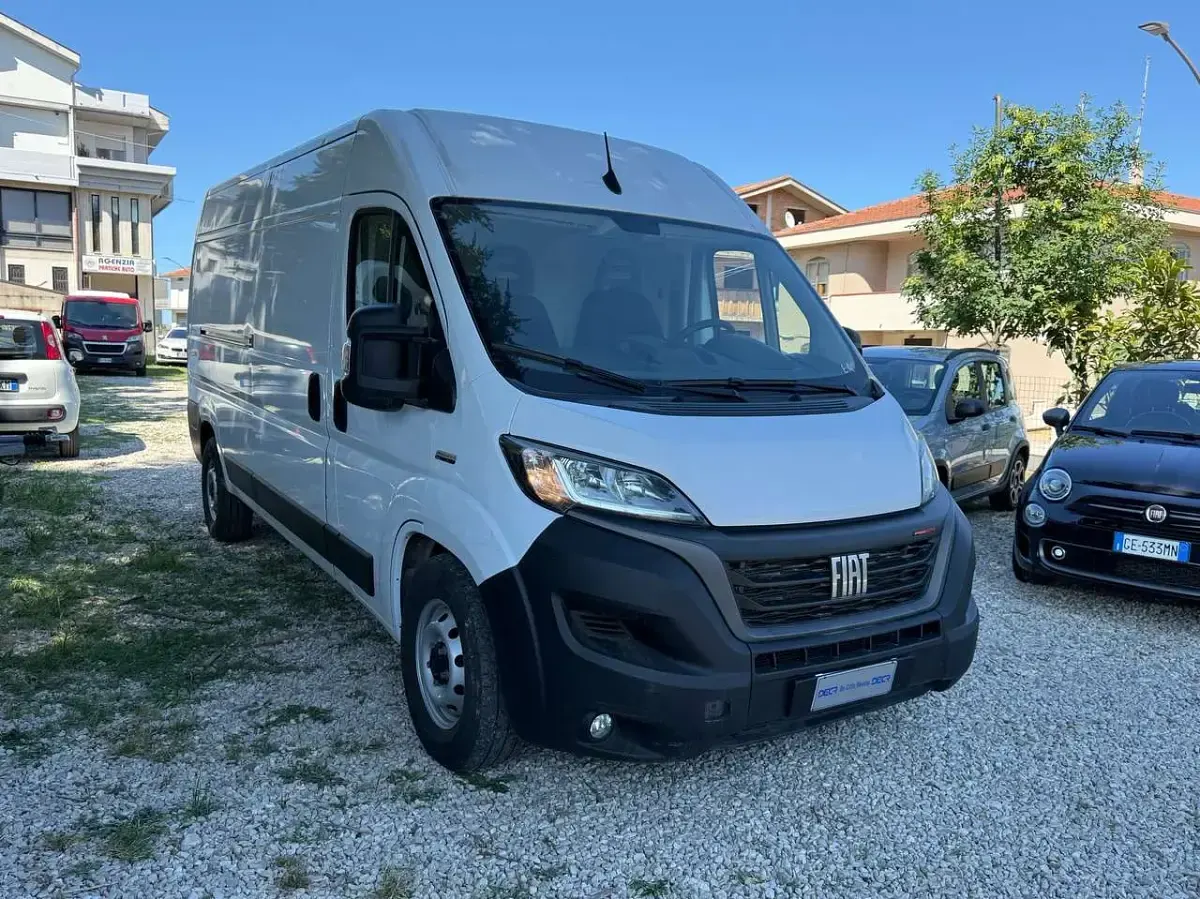 Usata Fiat Ducato 160 CV (117 kW) 2021 Bianco Furgone
