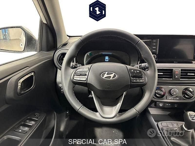 Nuova Hyundai i10 63 CV (46 kW) 2025 Bianco Utilitaria