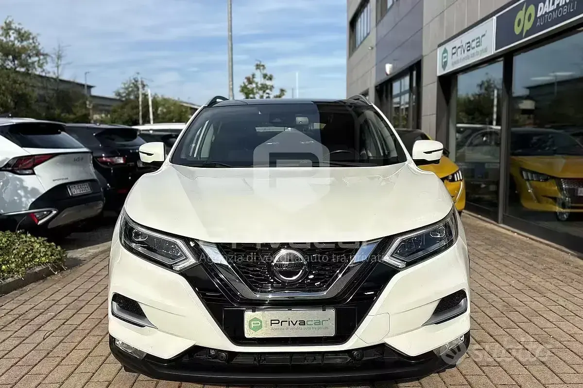 Usata Nissan Qashqai N-Connecta 116 CV (85 kW) 2019 Bianco SUV