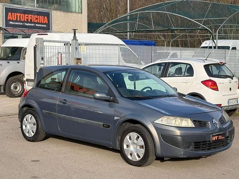 Usata Renault Mégane 106 CV (77 kW) 2006 Grigio Furgone