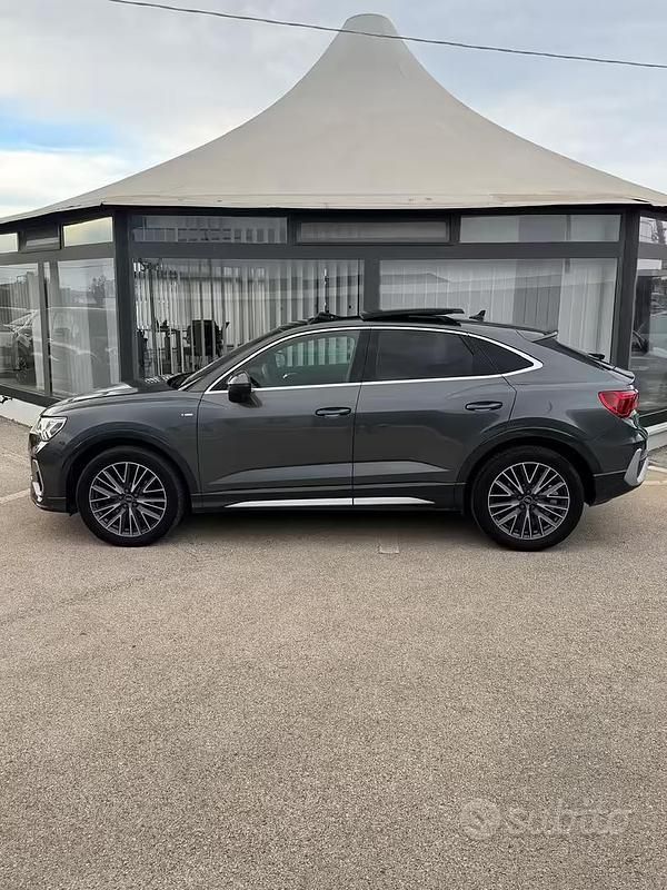 Usata Audi Q3 Comfort 150 CV (110 kW) 2022 Grigio SUV