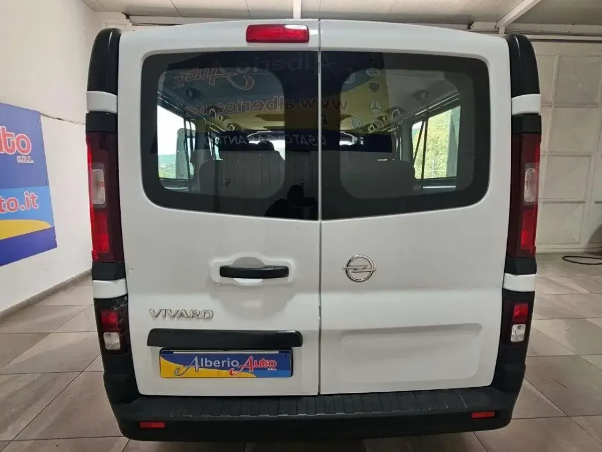 Usata Opel Vivaro 125 CV (91 kW) 2018 Bianco Monovolume