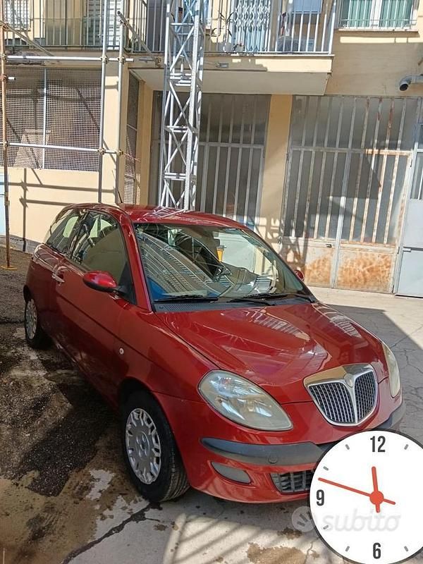 Rosso Usata 2004 Lancia Ypsilon Due volumi | 3500 € (Molto cara) - Immagine 1/4