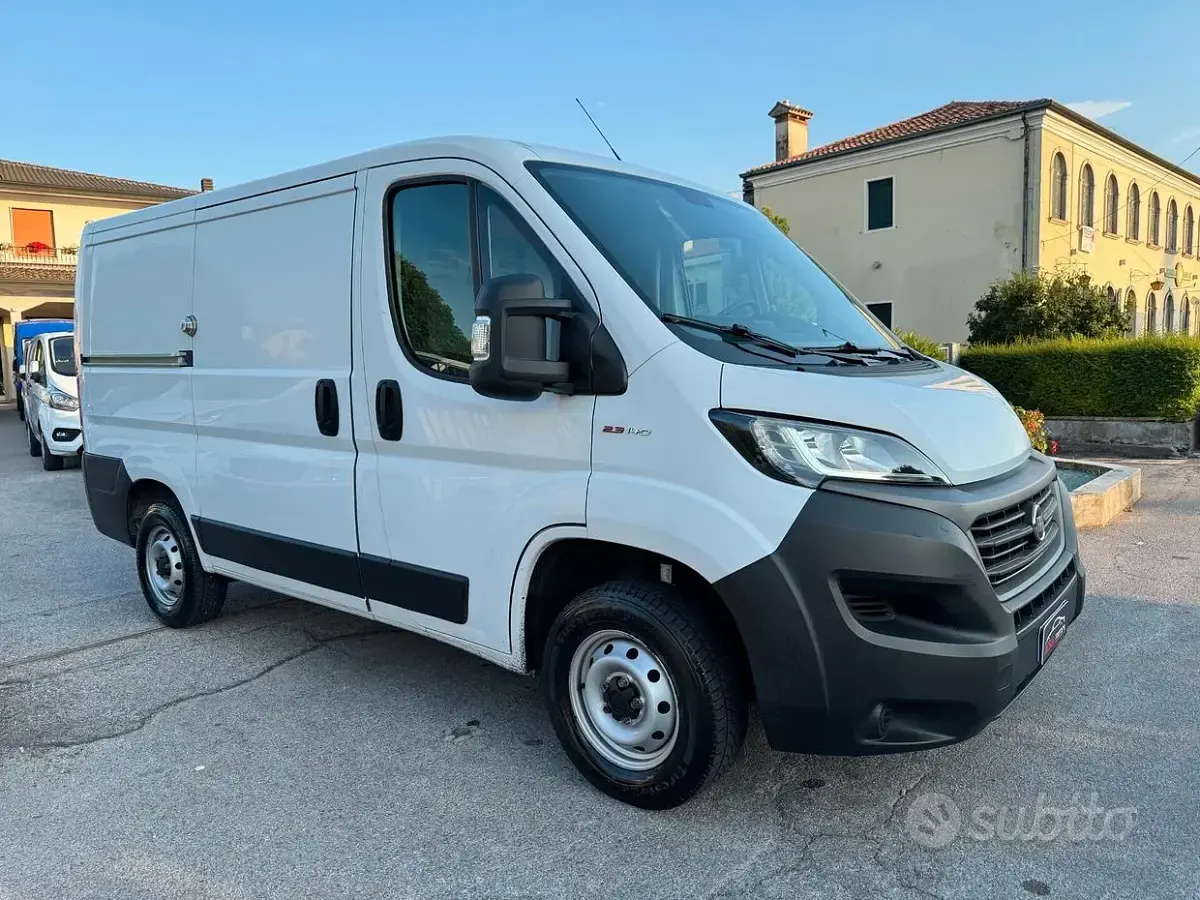 Usata Fiat Ducato 33 140 CV (102 kW) 2021 Bianco Furgone