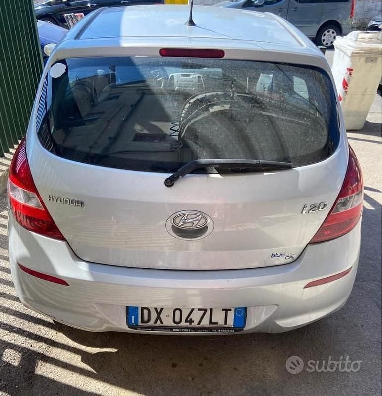Usata Hyundai i20 1999 Grigio Berlina