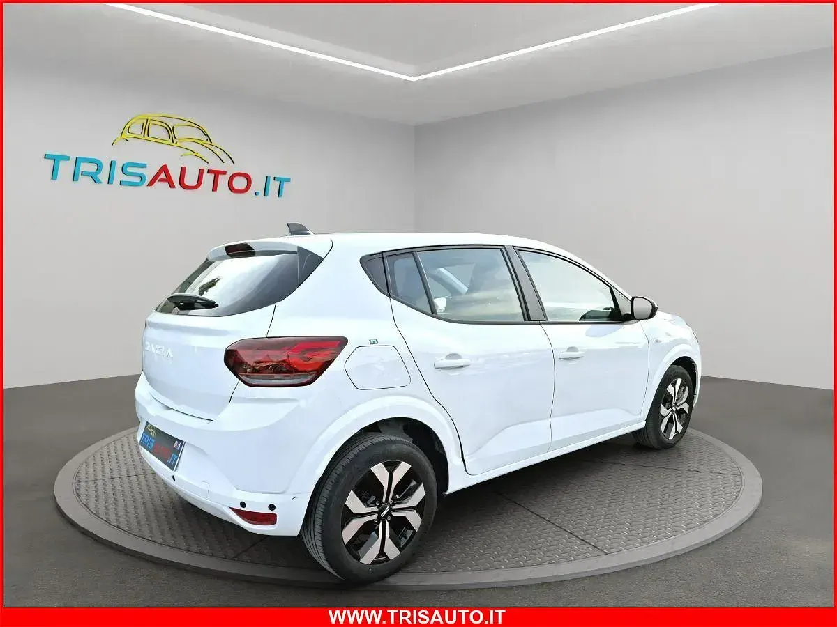 Usata Dacia Sandero Journey 90 CV (66 kW) 2025 Bianco Berlina
