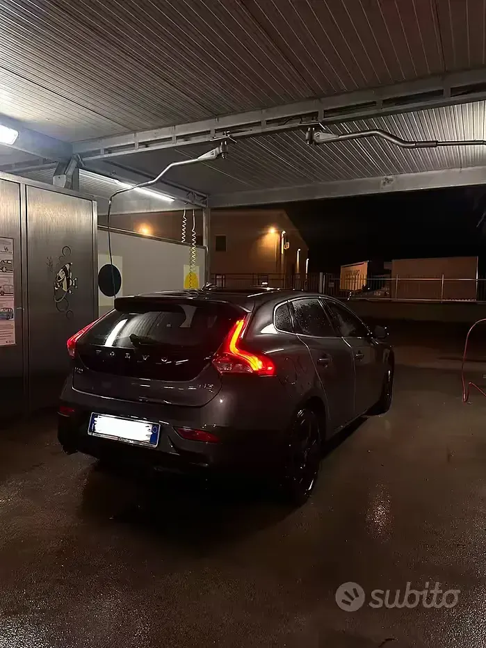 Usata Volvo V40 150 CV (110 kW) 2013 Berlina