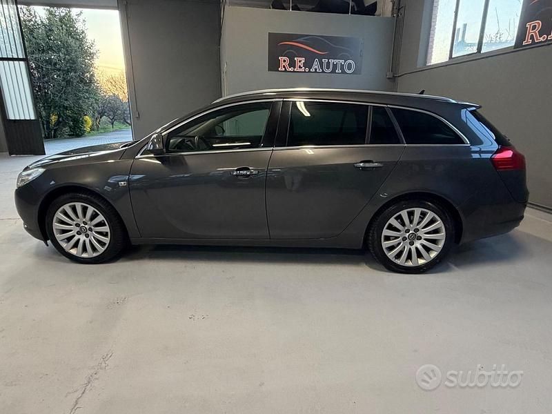 Usata Opel Insignia Cosmo 160 CV (117 kW) 2010 Grigio Station wagon