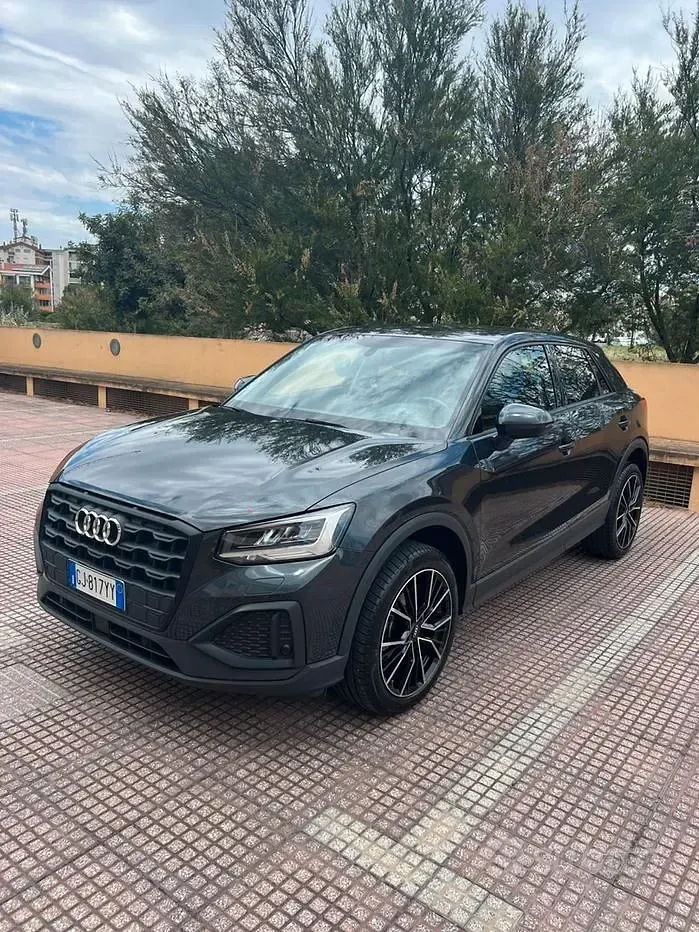 Usata Audi Q2 Advanced 116 CV (85 kW) 2022 Grigio SUV