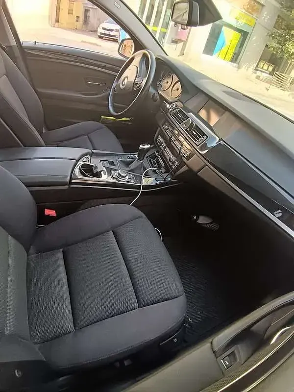 Usata BMW 520 184 CV (135 kW) 2012 Bianco Station wagon