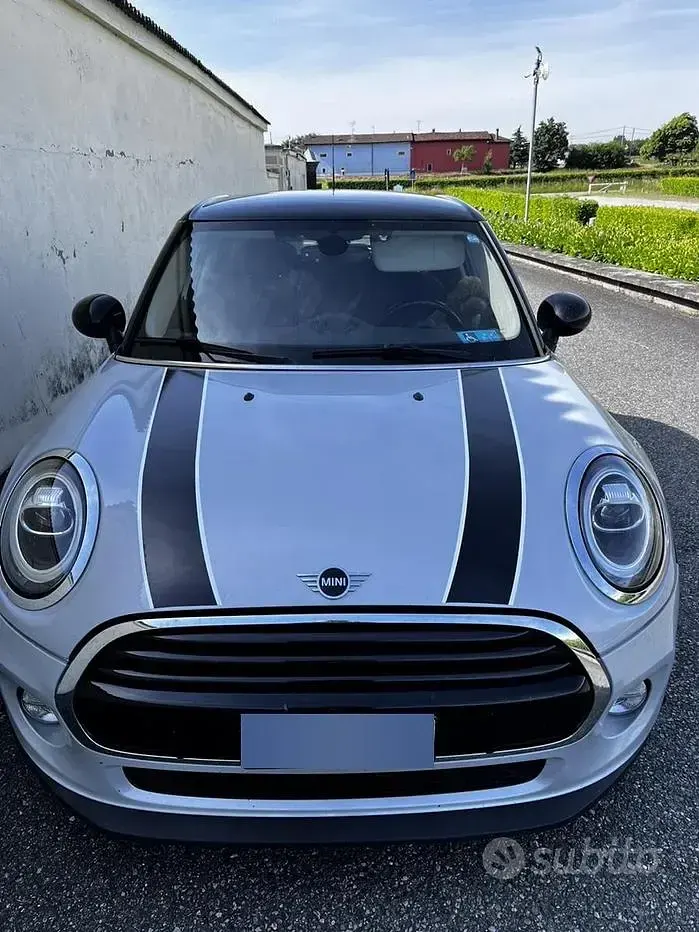 Usata Mini Cooper D 116 CV (85 kW) 2019 Utilitaria