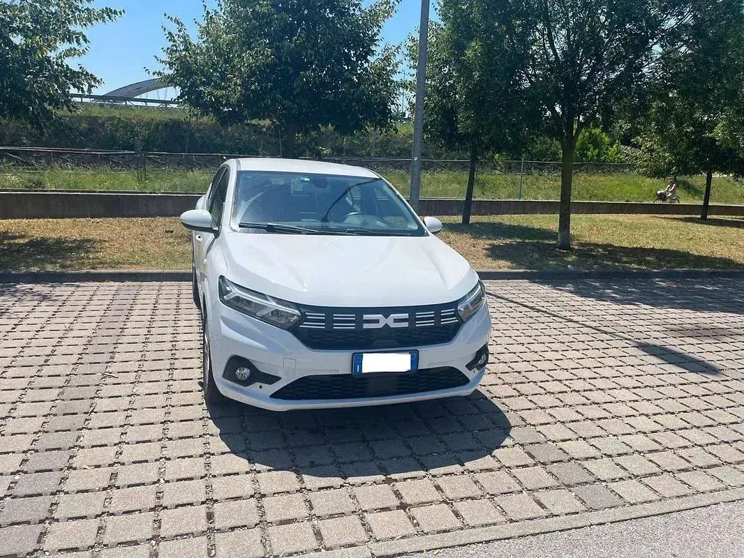 Usata Dacia Sandero Expression 101 CV (74 kW) 2023 Bianco Berlina