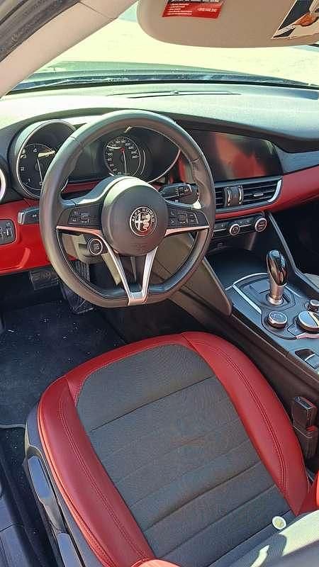 Usata Alfa Romeo Giulia Super 150 CV (110 kW) 2018 Berlina