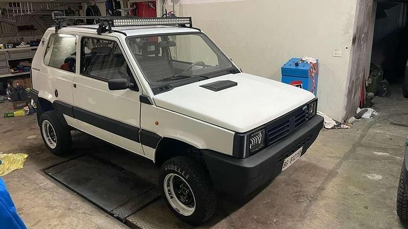 Usata Fiat Panda 4x4 Trekking 50 CV (36 kW) 1992 Utilitaria