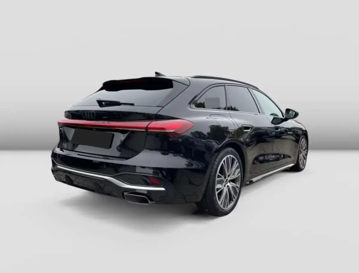 Usata Audi A5 S-Line 150 CV (110 kW) 2024 Nero Station wagon