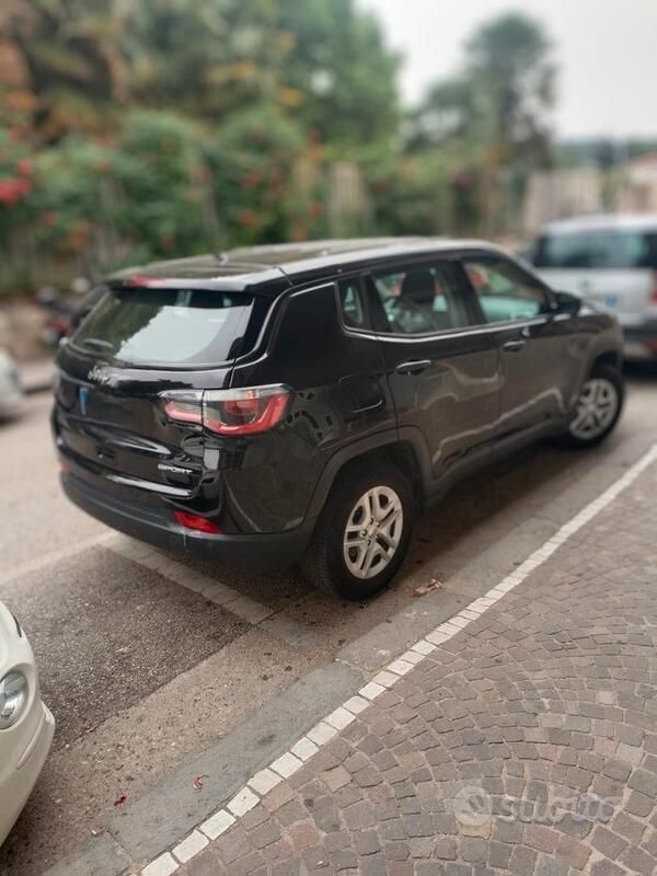 Begagnad Jeep Compass 120 HK (88 kW) 2017 Svart SUV