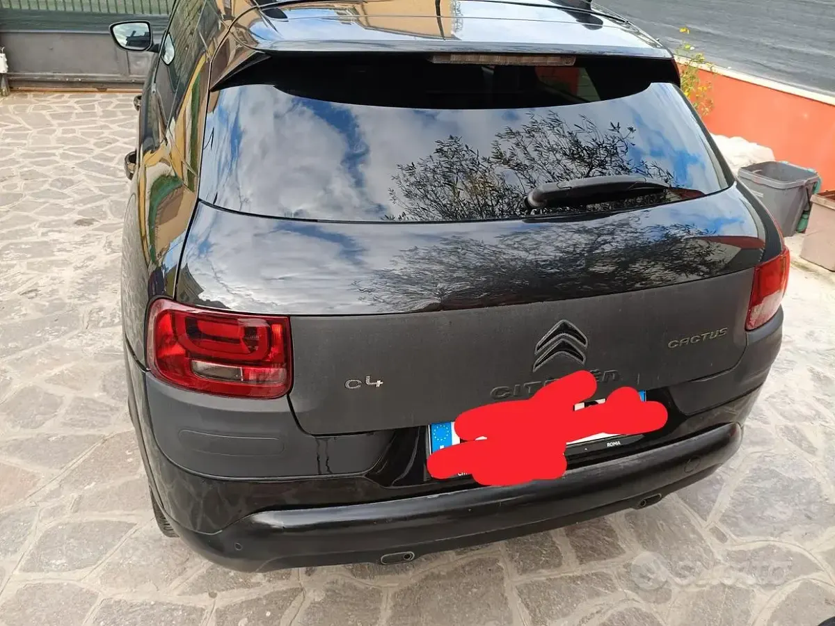Usata Citroën C4 Cactus 99 CV (72 kW) 2015 Nero Utilitaria