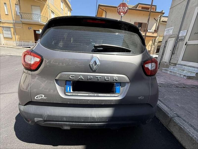 Usata Renault Captur Zen 90 CV (66 kW) 2015 SUV