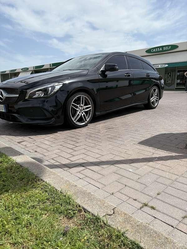 Usata 2018 Mercedes CLA200 Shooting Brake Premium Station wagon | 16.500 € (Cara) - Immagine 1/4