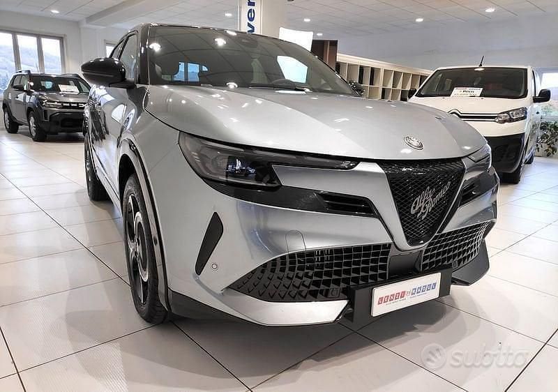 Nuova Alfa Romeo GT Junior 145 CV (106 kW) 2025 Grigio SUV