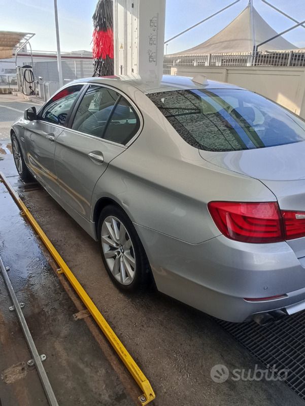Usata BMW 520 184 CV (135 kW) 2010 Grigio Berlina